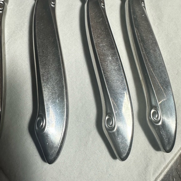 ONEIDA ONEIDACRAFT PREMIER WM A ROGERS SHORELINE STAINLESS FLATWARE 10 Knives - Picture 6 of 8